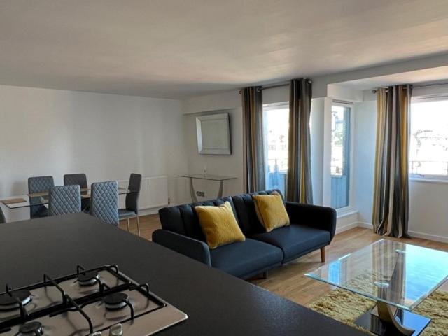 Modern & Spacious 2 Bed Merchant City Apart-High St กลาสโกว์ ภายนอก รูปภาพ