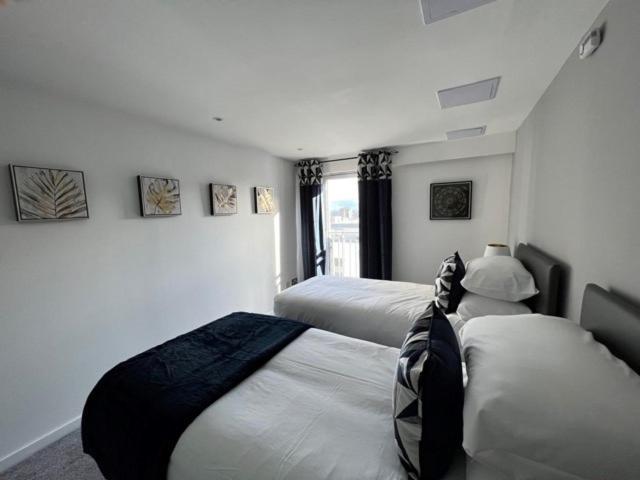 Modern & Spacious 2 Bed Merchant City Apart-High St กลาสโกว์ ภายนอก รูปภาพ